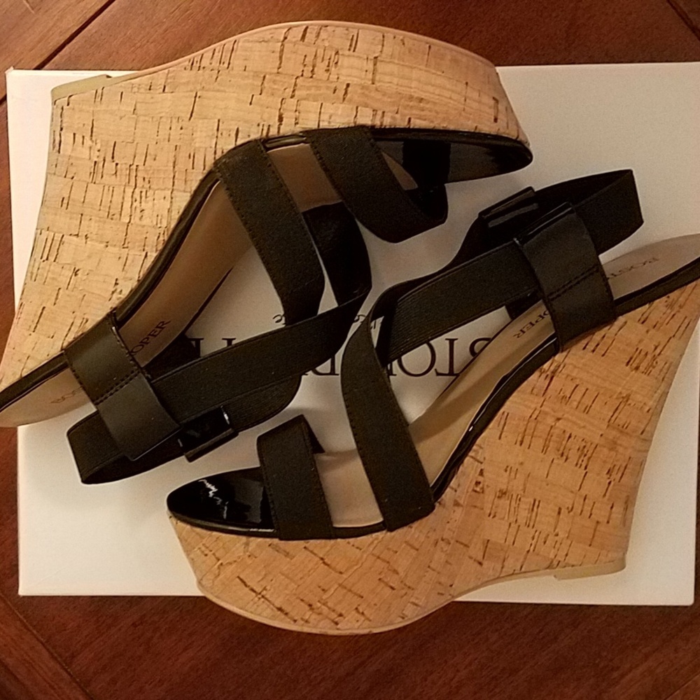 Stretch-band wedge shoes